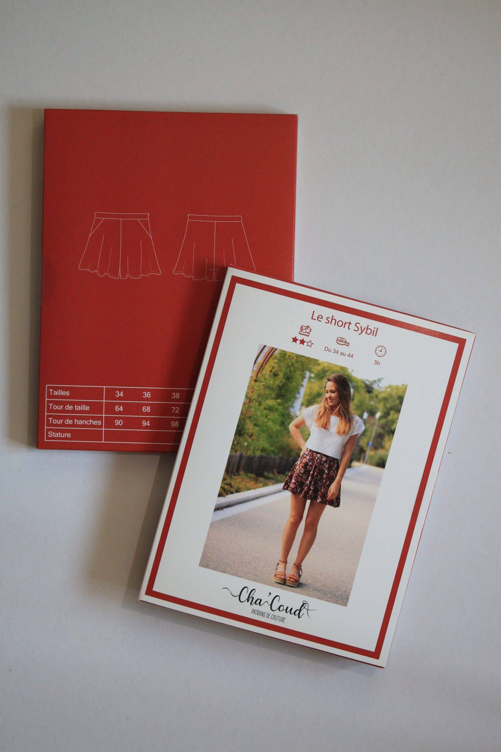 Cha' coud Sybil Shorts printed sewing pattern envelope with line drawings and size chart