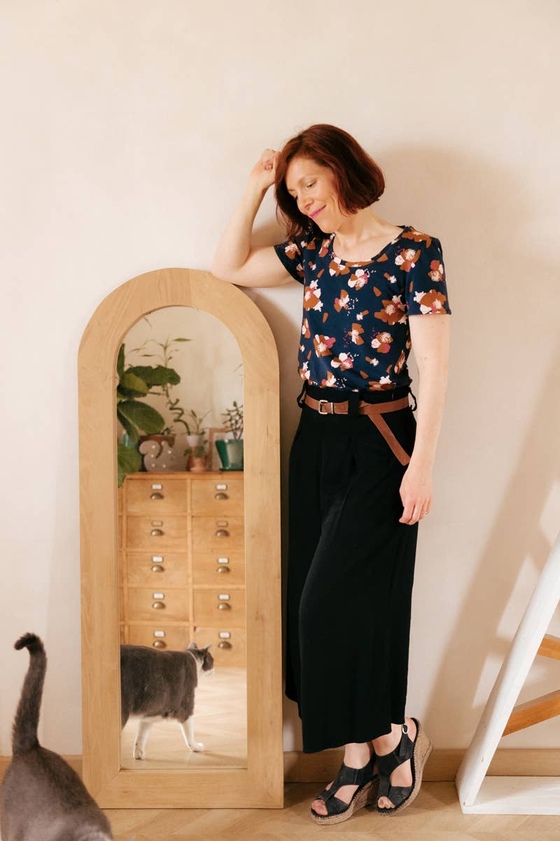 Eglantine et Zoé - Anémone Ink Blue Cotton Jersey Fabric