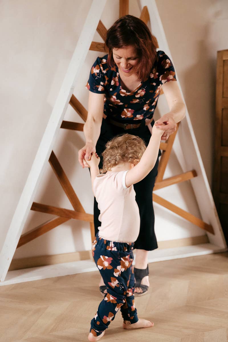 Eglantine et Zoé - Anémone Ink Blue Cotton Jersey Fabric