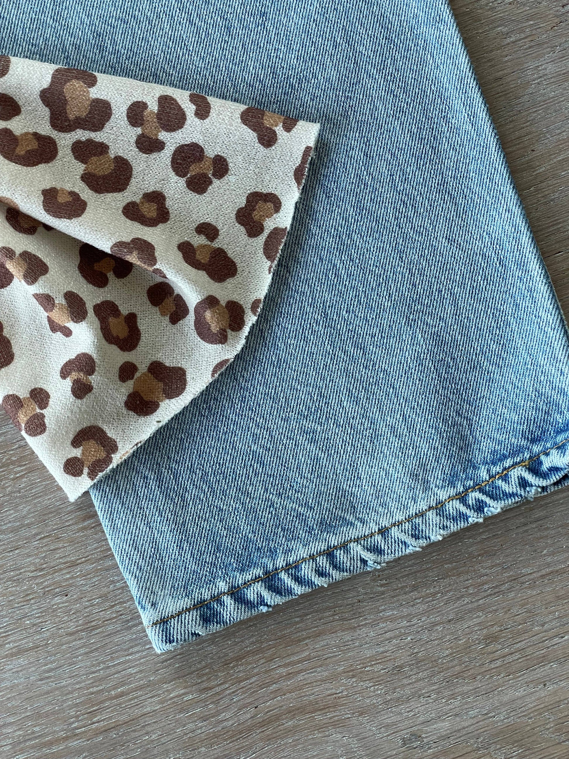 Atelier 27 - Knit in Simba Print