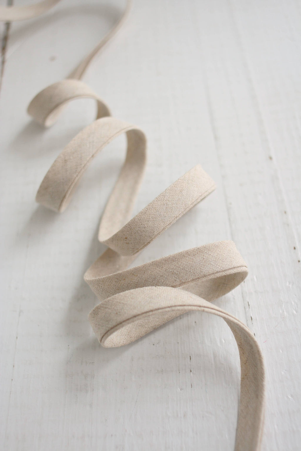 Natural Beige linen-cotton blend bias binding tape colorway detail by Bessie Pearl Binding Co