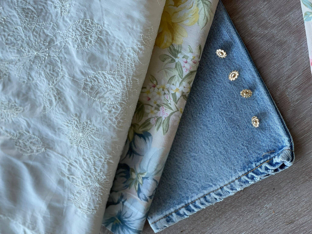 La Chicorée gold floral button by Atelier 27 from above showing full shape