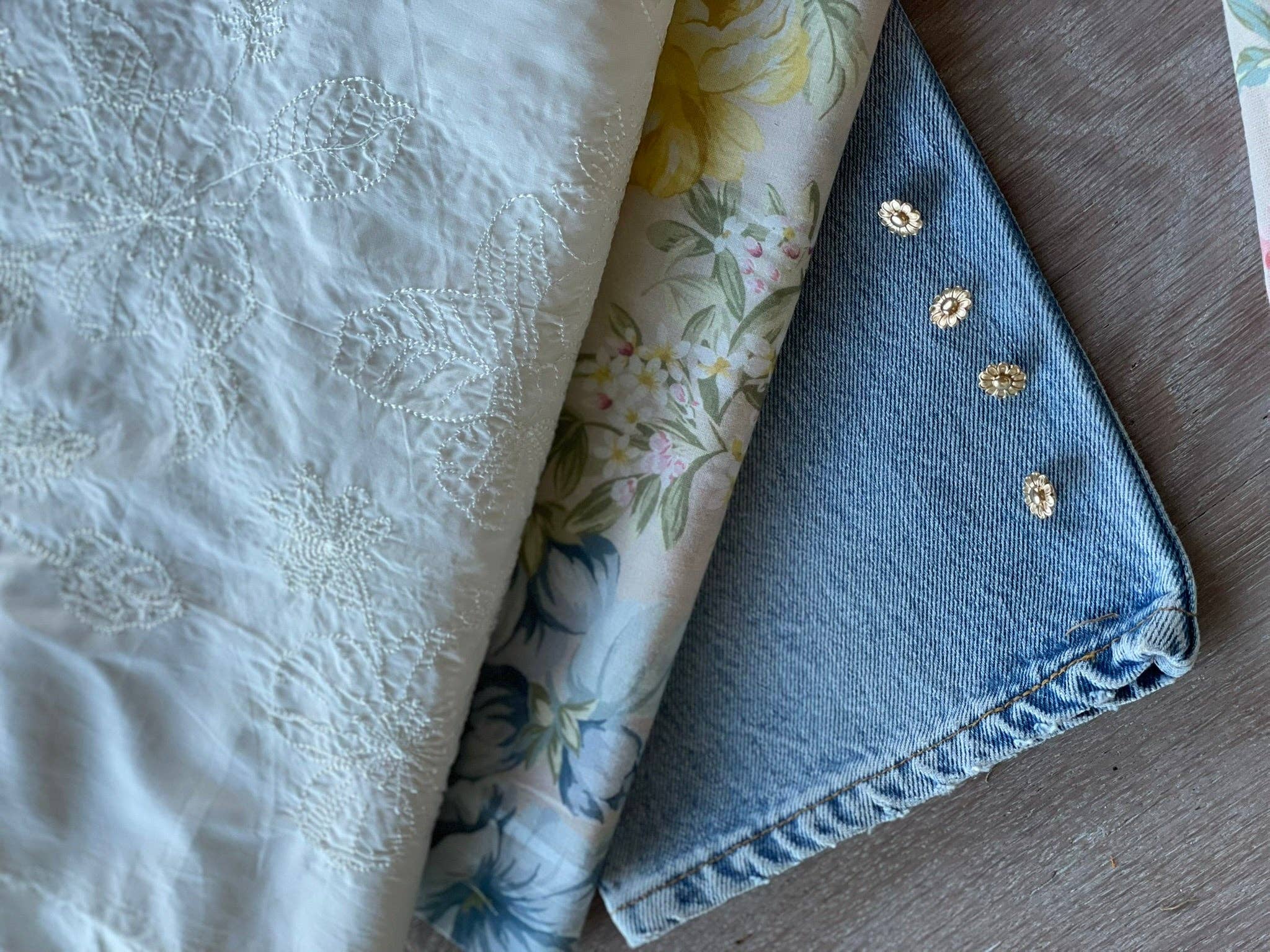 La Chicorée gold floral button by Atelier 27 from above showing full shape