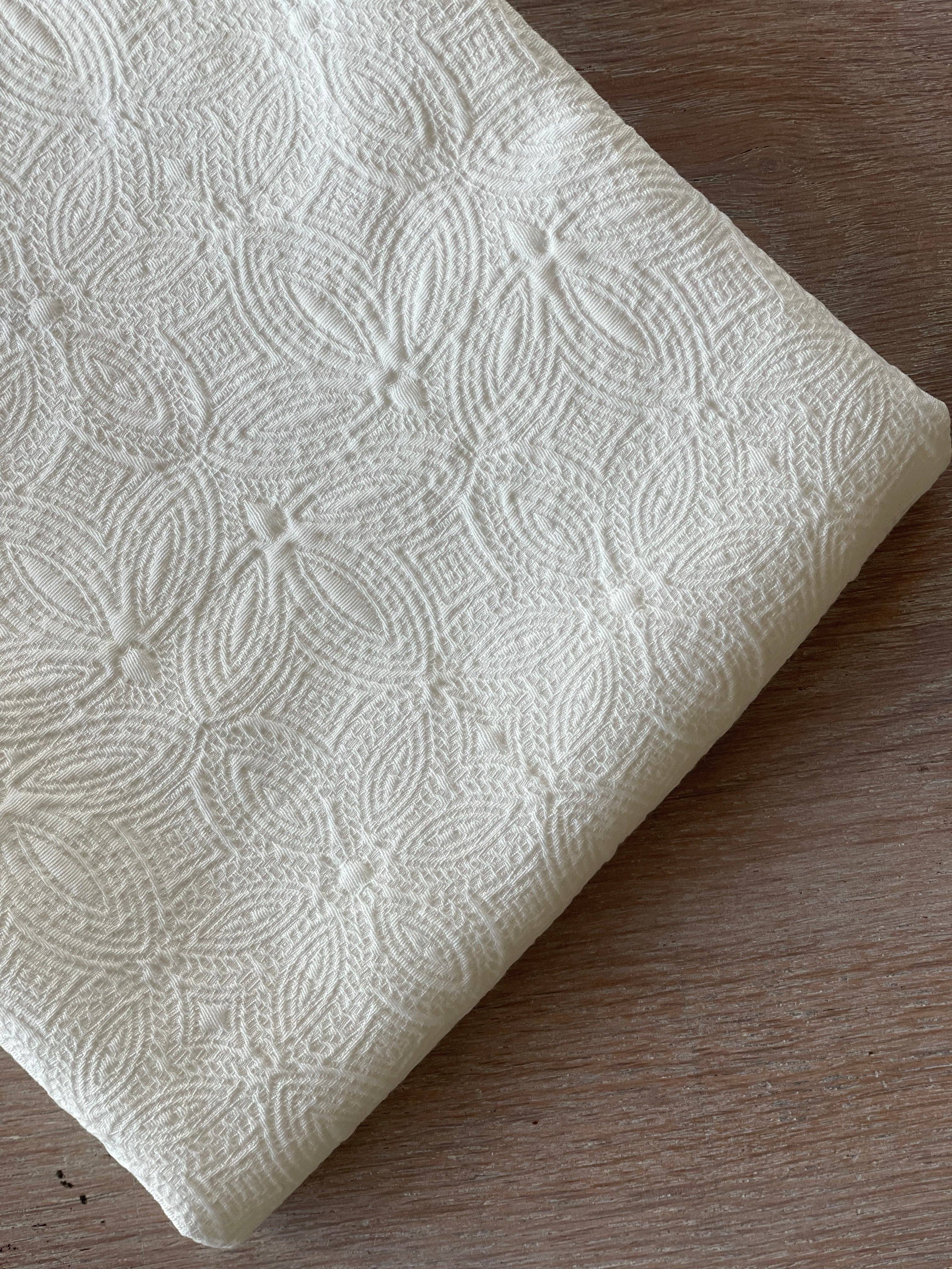 Atelier 27 Poem print ivory floral jacquard fabric, French design and manufacture