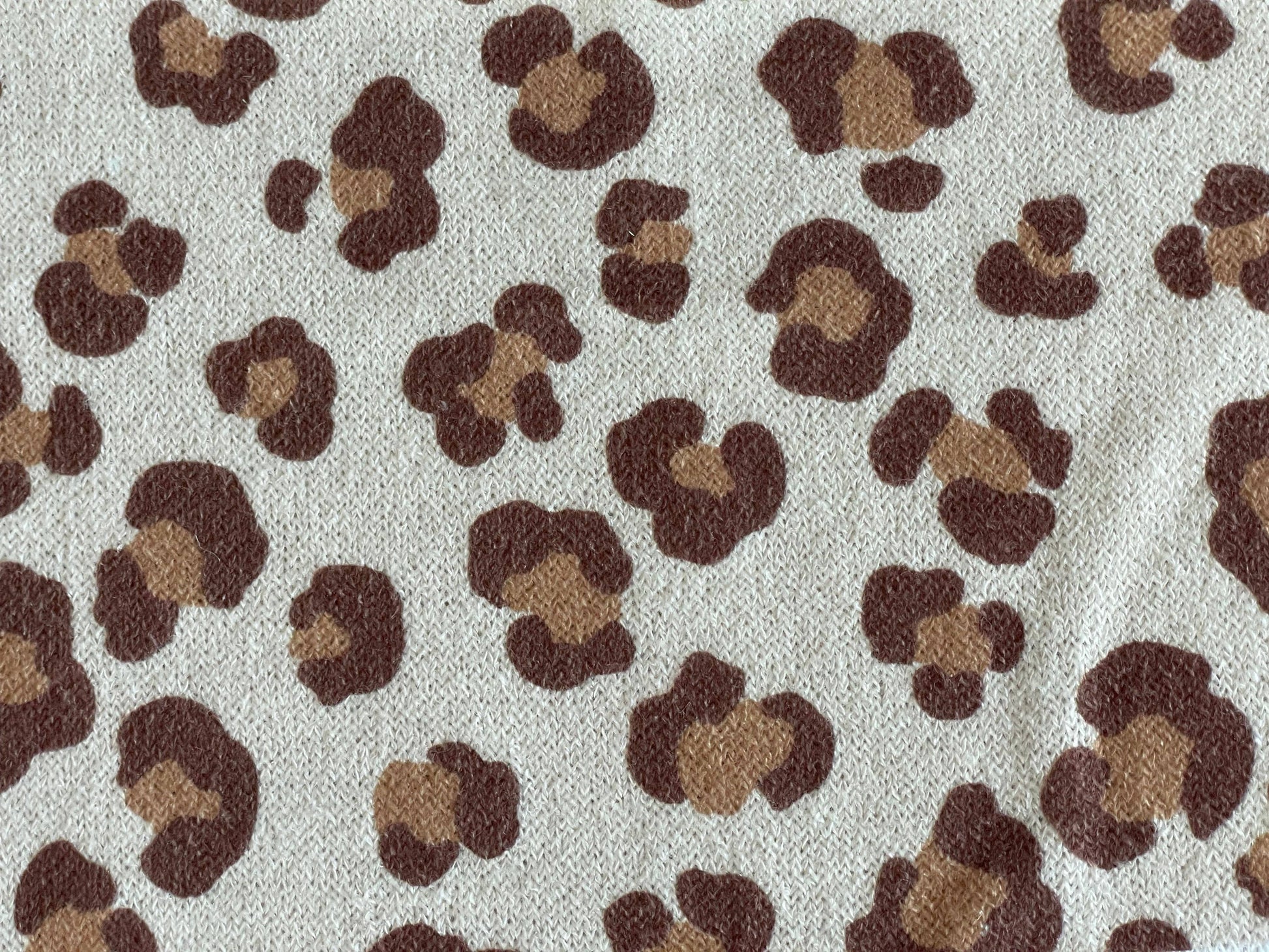 Atelier 27 - Knit in Simba Print