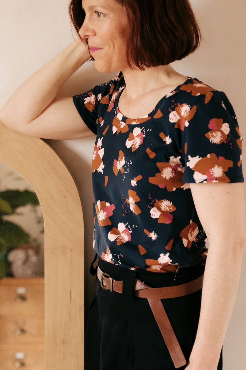 Organic Cotton Jersey Fabric – Anémone Ink Blue – Eglantine et Zoé