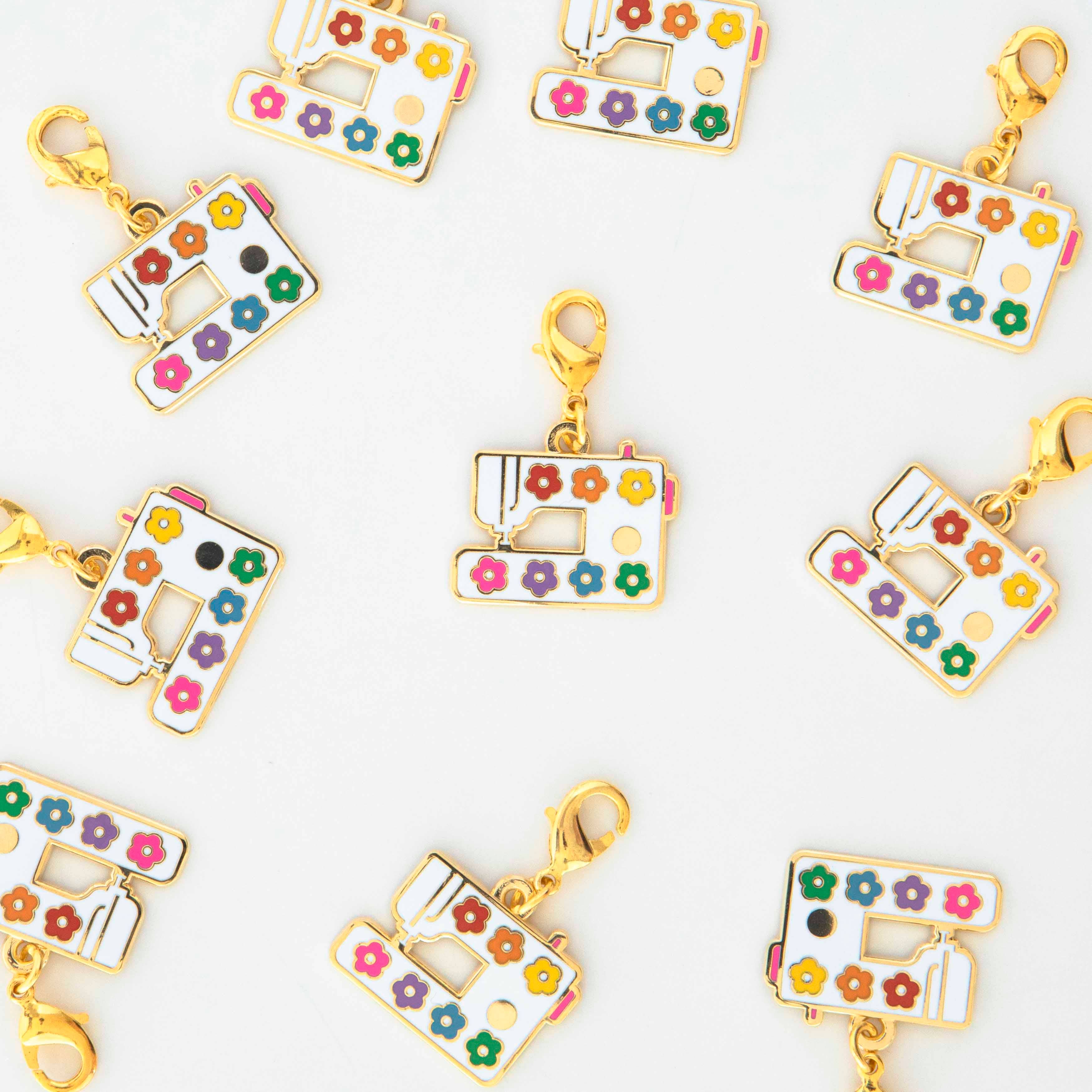 Sarah Hearts - Sewing Machine Removable Zipper Charm