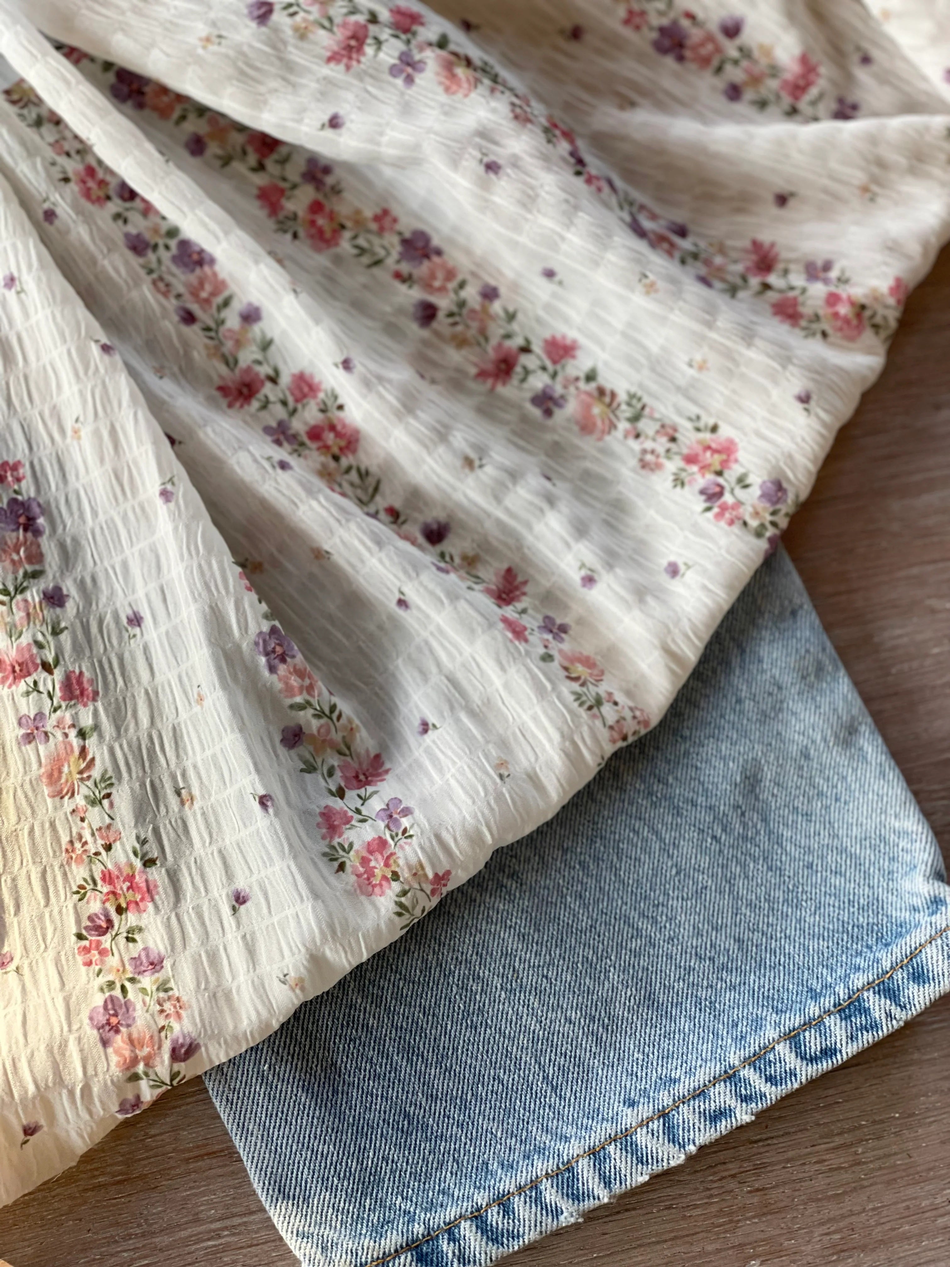 Seersucker Fabric – Maritza Print Ivory & Lilac – Atelier 27