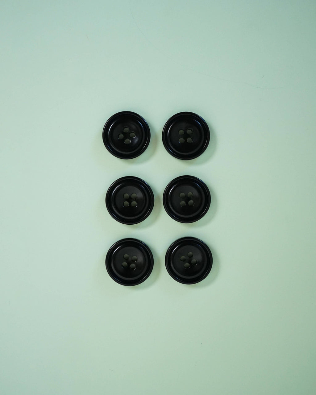 Matchy Matchy Sewing Club - Onyx 7/8" Corozo Nut Buttons: Set of 6