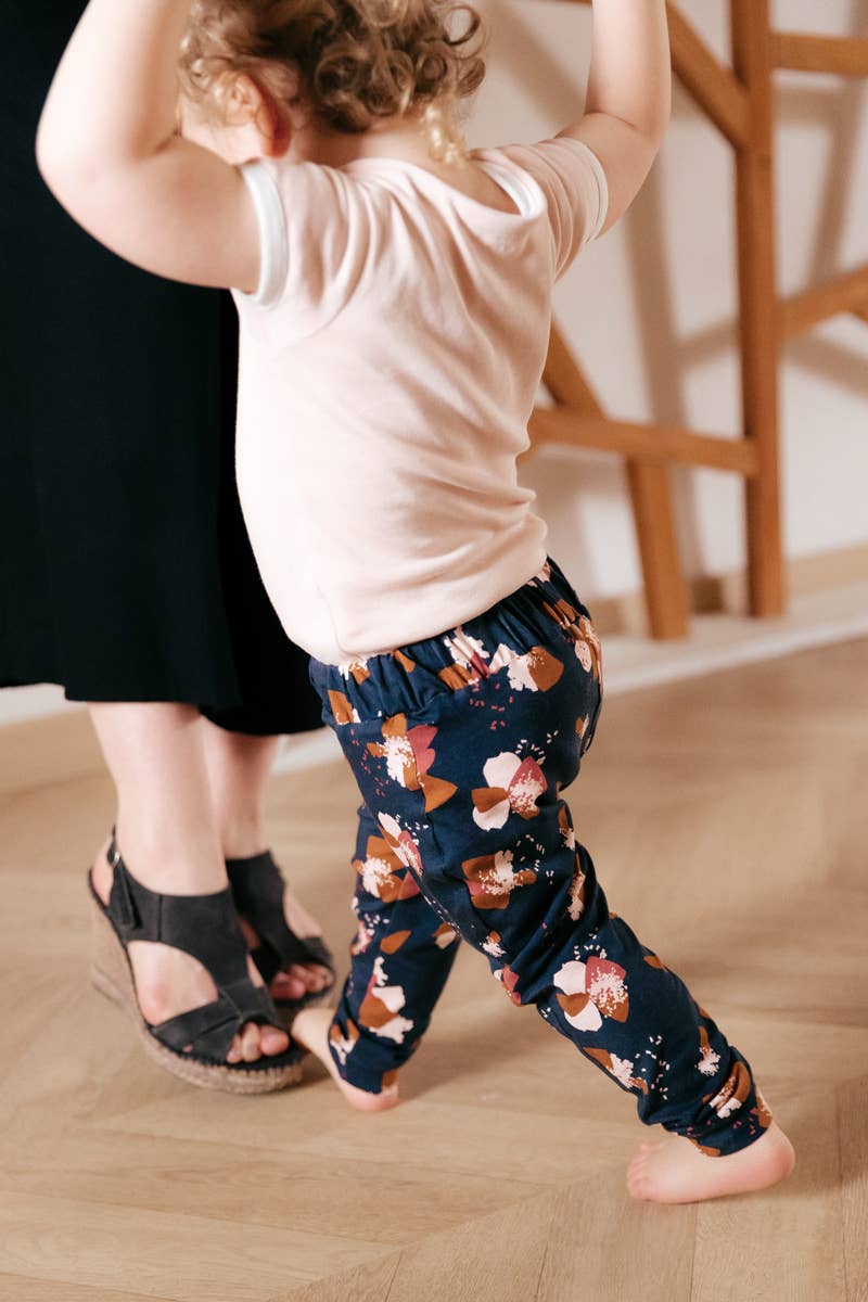 Eglantine et Zoé - Anémone Ink Blue Cotton Jersey Fabric