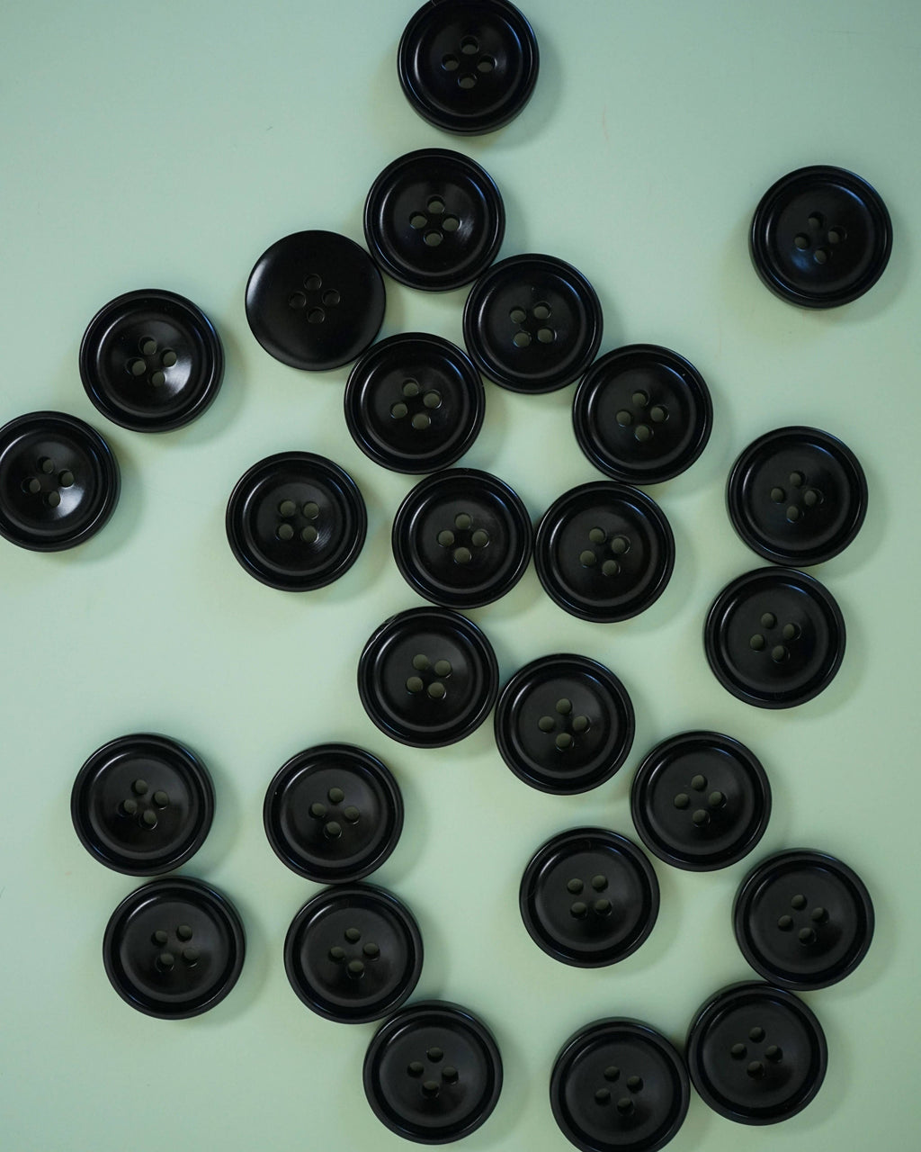 Matchy Matchy Sewing Club - Onyx 7/8" Corozo Nut Buttons: Set of 6