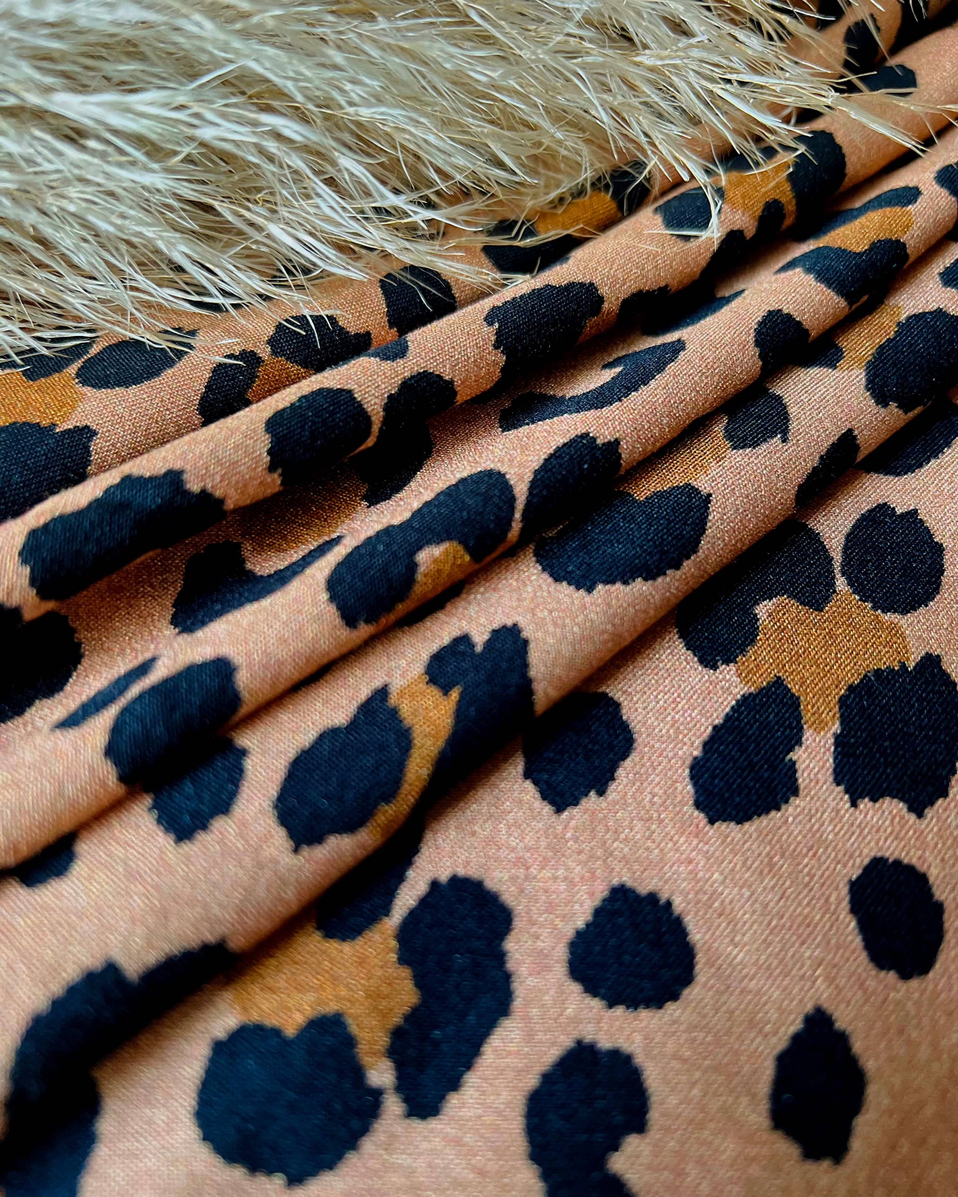Kiara leopard twill viscose fabric - Printed in France