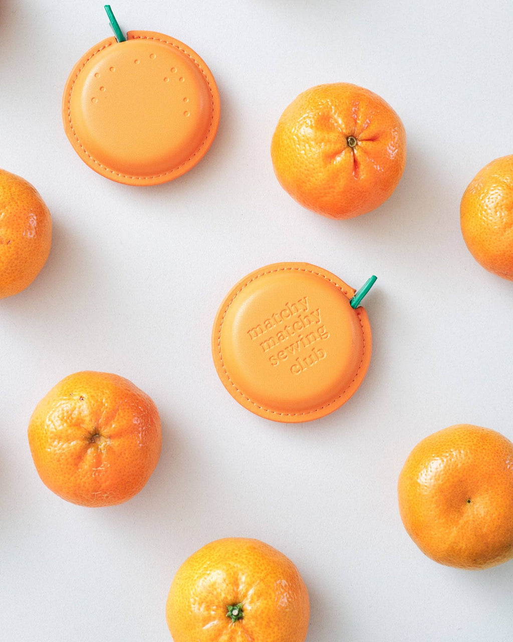 Clementine retractable sewing tape measure, 60 inch / 150 cm